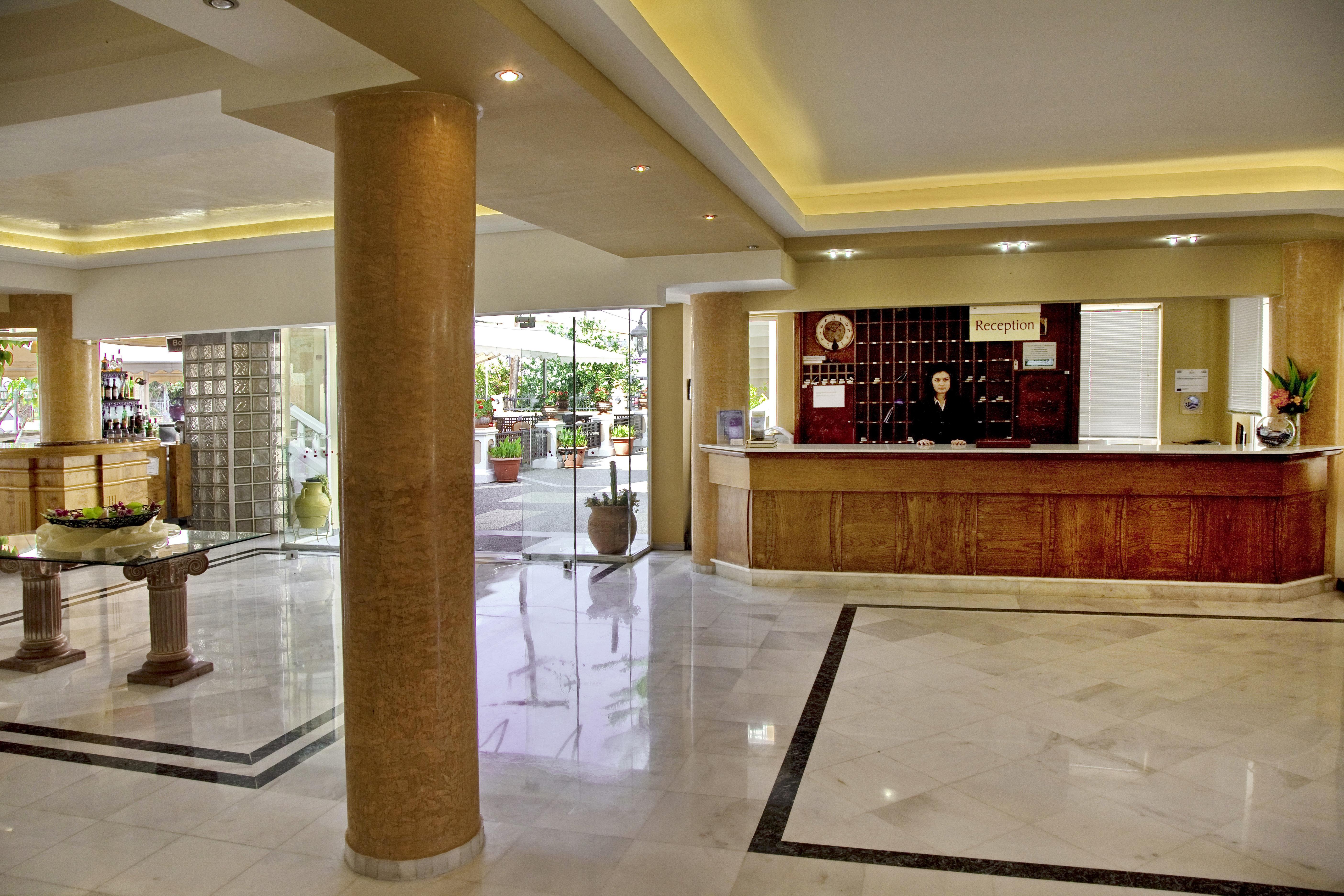 Jo An Beach Hotel Adelianos Kampos Exterior photo