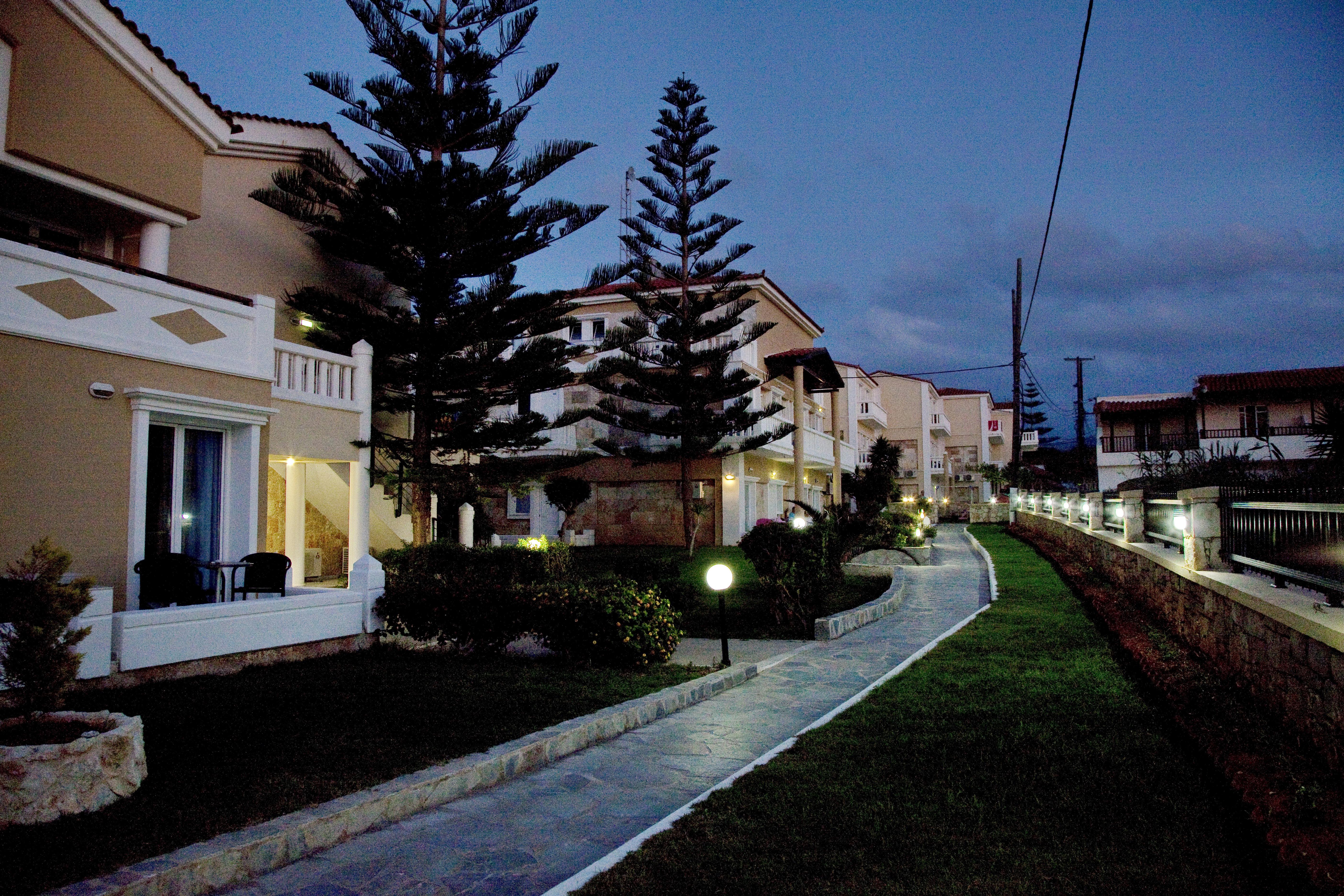 Jo An Beach Hotel Adelianos Kampos Exterior photo